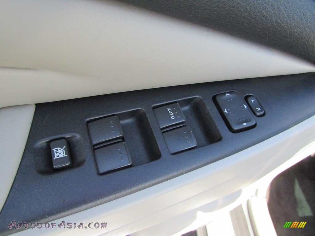 2011 CX-7 s Touring AWD - Crystal White Pearl Mica / Sand photo #15