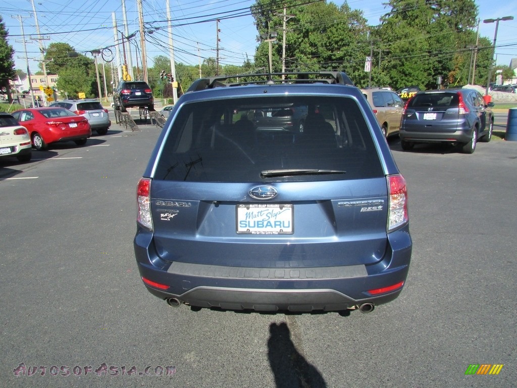 2013 Forester 2.5 X Limited - Marine Blue Pearl / Black photo #7