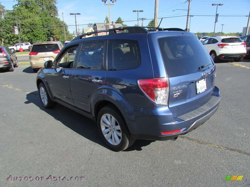 2013 Forester 2.5 X Limited - Marine Blue Pearl / Black photo #8