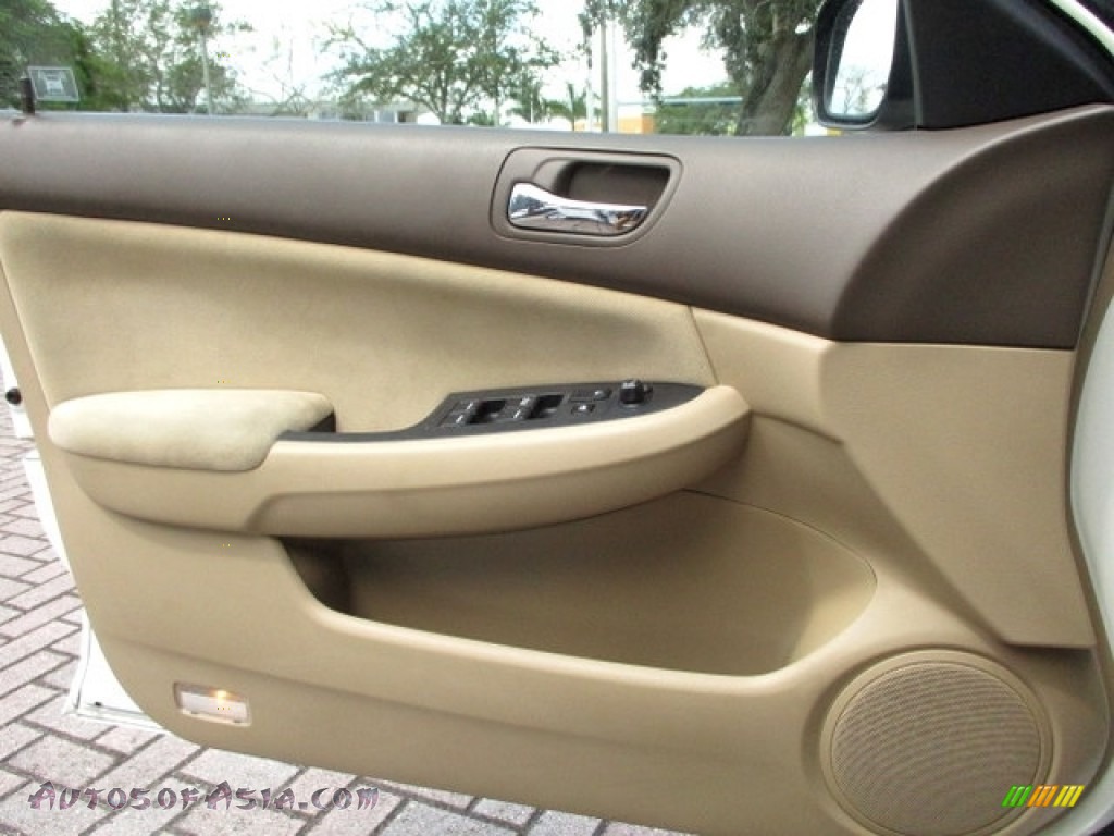 2007 Accord LX V6 Sedan - Taffeta White / Ivory photo #54
