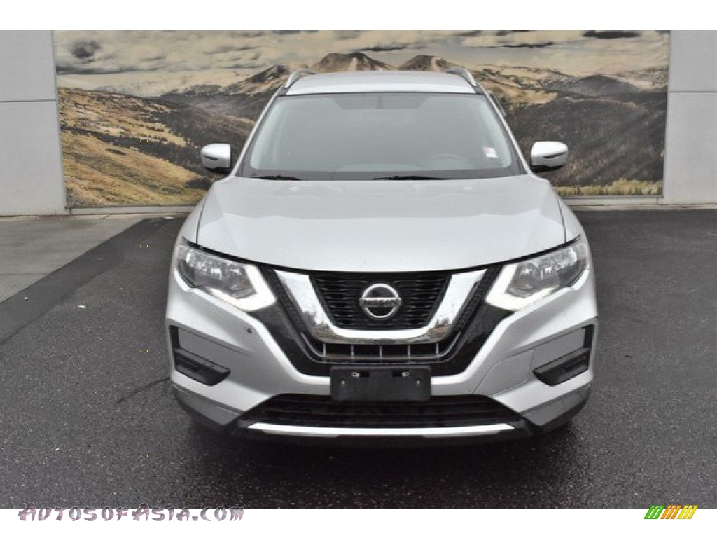 2018 Rogue SV AWD - Brilliant Silver / Charcoal photo #8