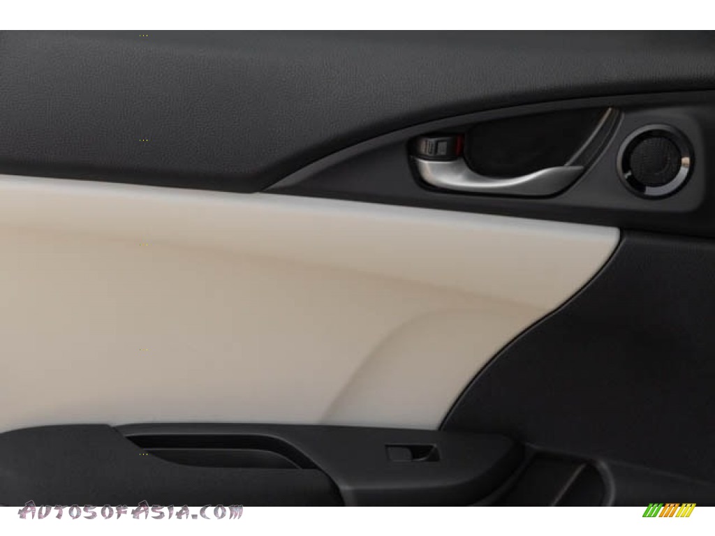 2020 Civic EX Hatchback - Polished Metal Metallic / Ivory photo #35