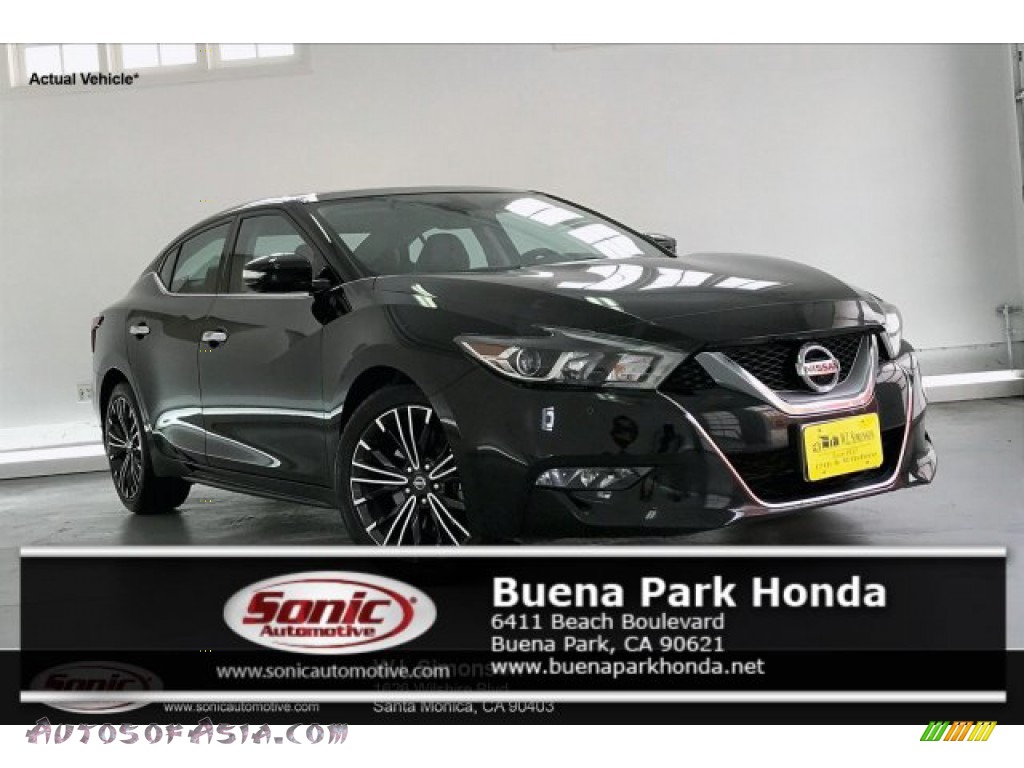 Super Black / Charcoal Nissan Maxima Platinum