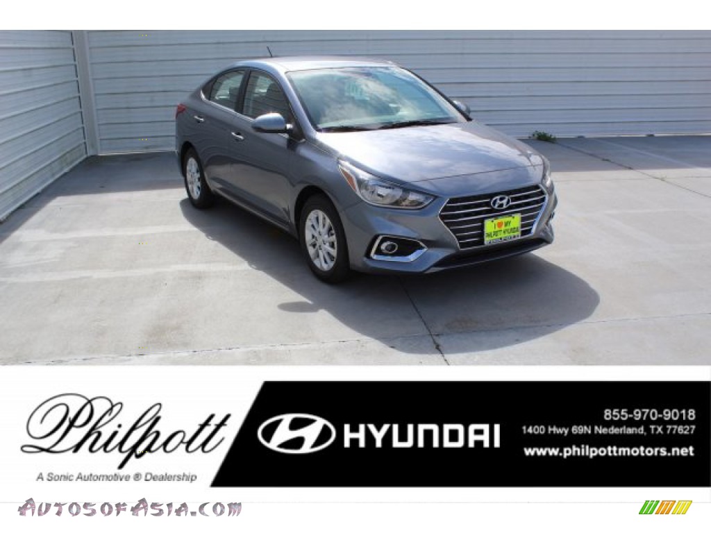 Urban Gray / Black Hyundai Accent SEL