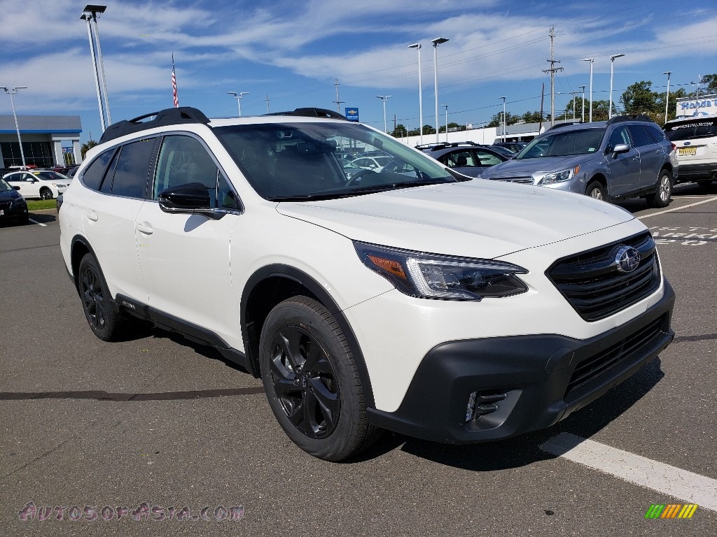 2020 Outback Onyx Edition XT - Crystal White Pearl / Gray StarTex photo #1