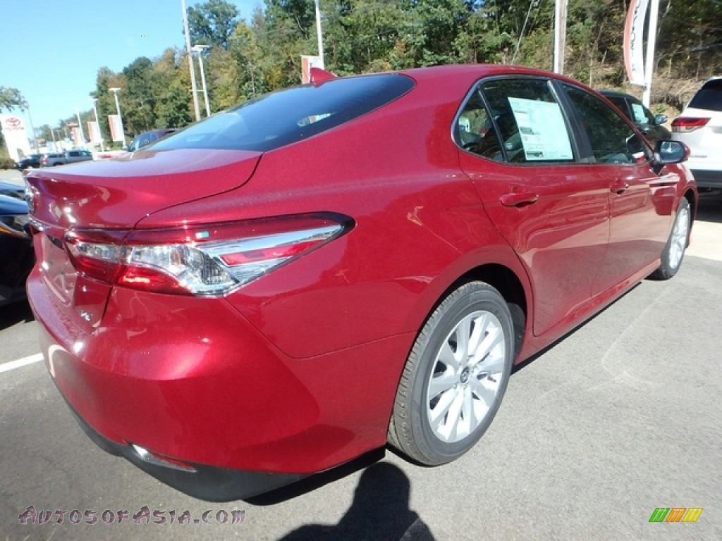 2020 Camry LE - Ruby Flare Pearl / Black photo #3
