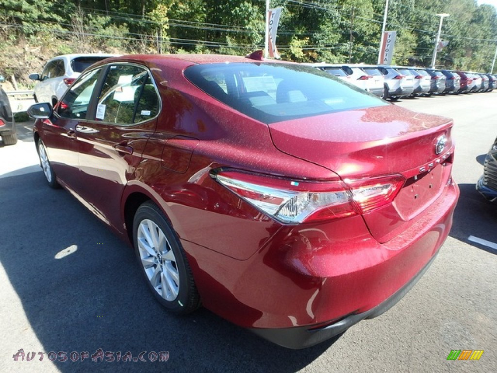 2020 Camry LE - Ruby Flare Pearl / Black photo #6
