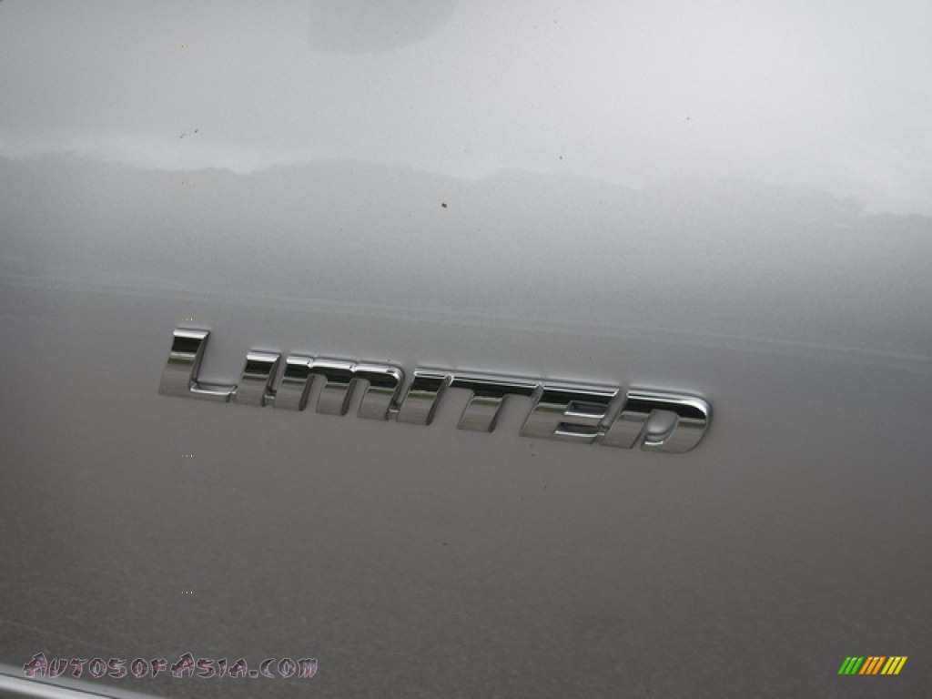 2012 Highlander Limited 4WD - Classic Silver Metallic / Black photo #3