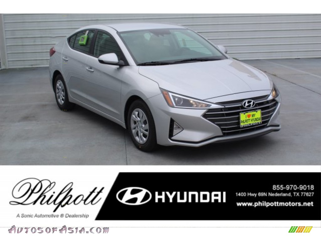 Symphony Silver / Gray Hyundai Elantra SE