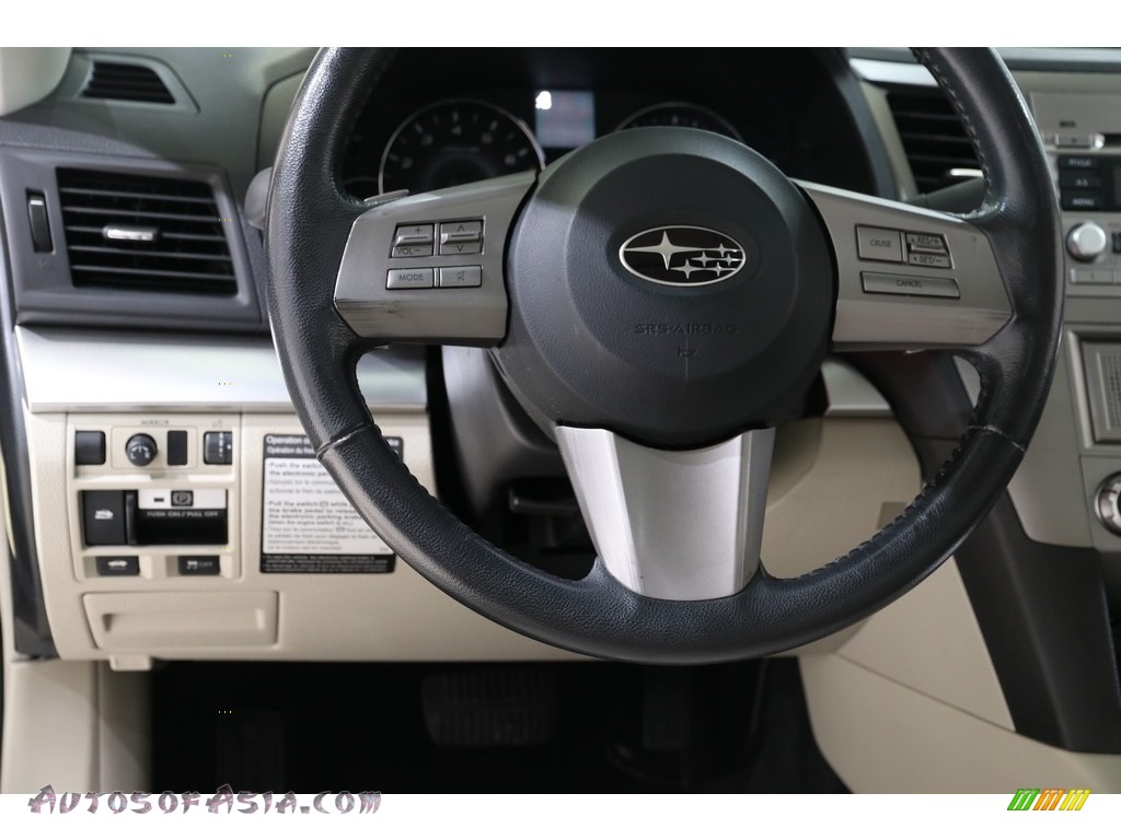 2010 Legacy 2.5i Premium Sedan - Crystal Black Silica / Warm Ivory photo #8