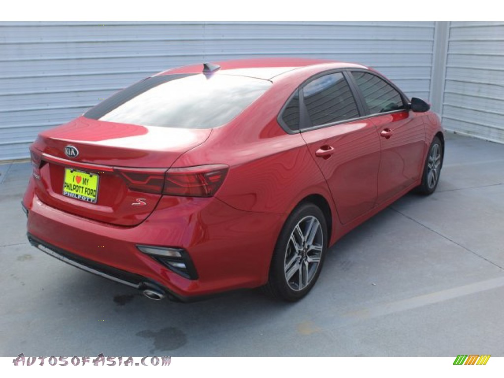 2019 Forte S - Currant Red / Black photo #8