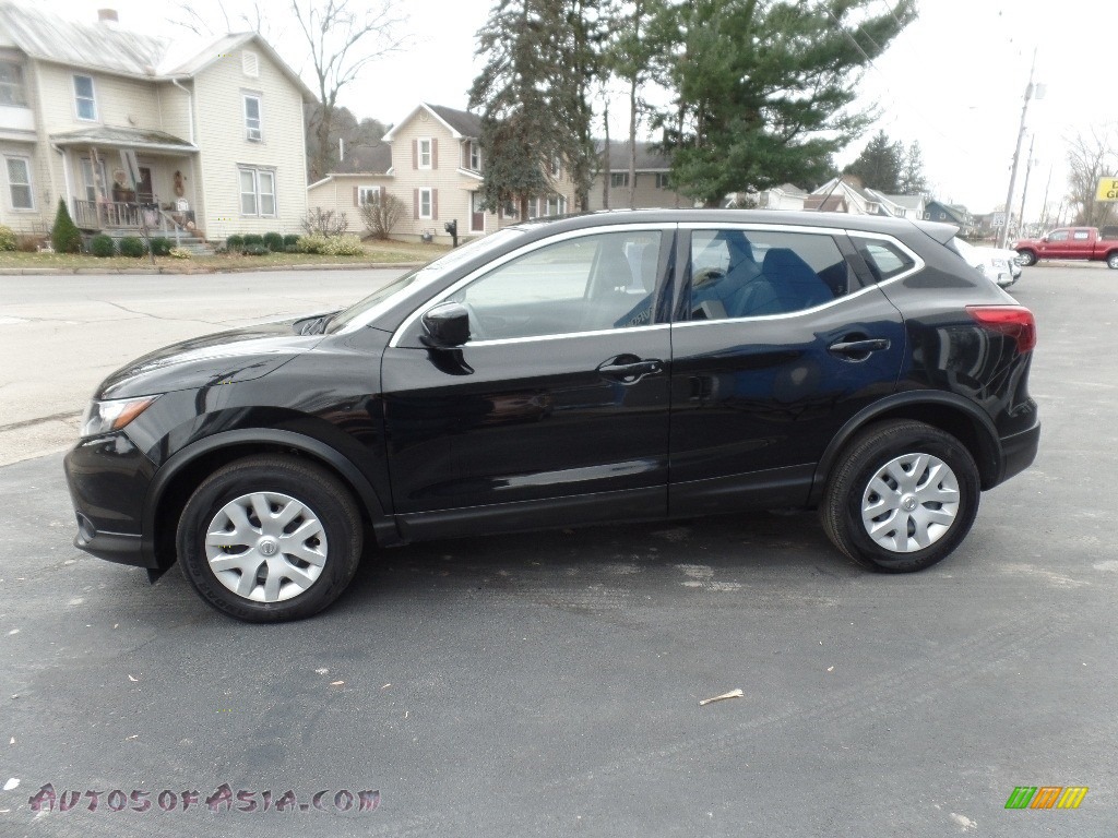 2019 Rogue Sport S AWD - Magnetic Black Pearl / Charcoal photo #4