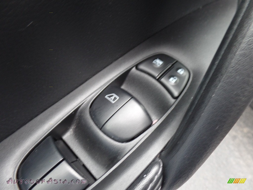 2019 Rogue Sport S AWD - Magnetic Black Pearl / Charcoal photo #17