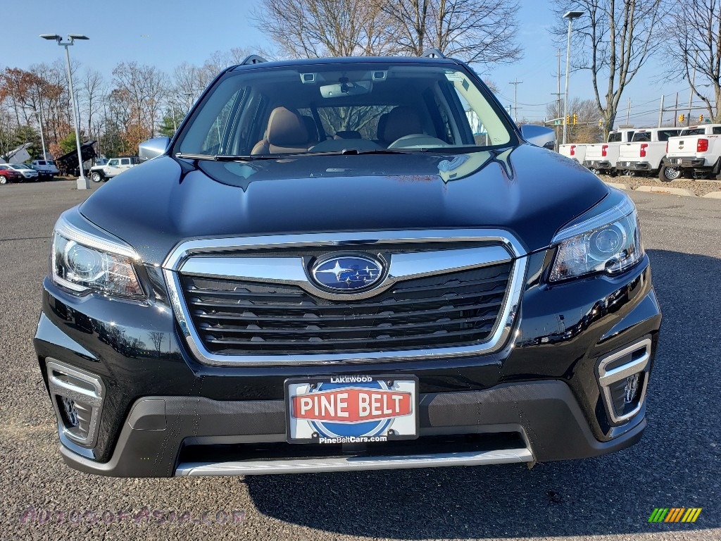 2020 Forester 2.5i Touring - Crystal Black Silica / Saddle Brown photo #2