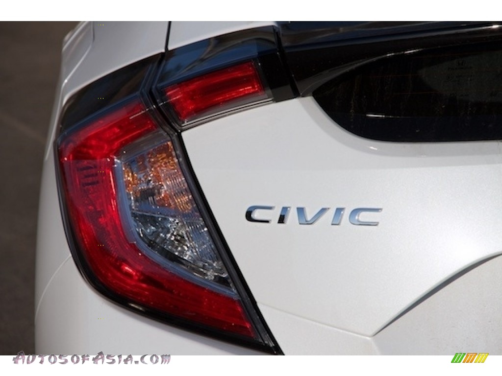 2020 Civic EX Hatchback - Platinum White Pearl / Black photo #3