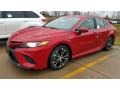 Toyota Camry Hybrid SE Supersonic Red photo #1
