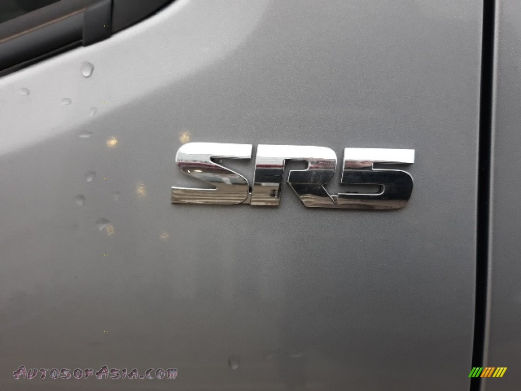2020 Tacoma SR5 Double Cab 4x4 - Silver Sky Metallic / Black photo #8