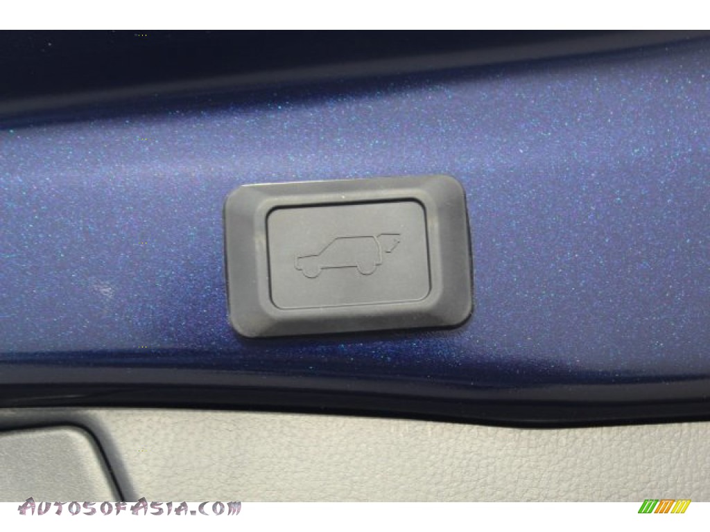 2020 RAV4 XLE Premium AWD - Blueprint / Black photo #23