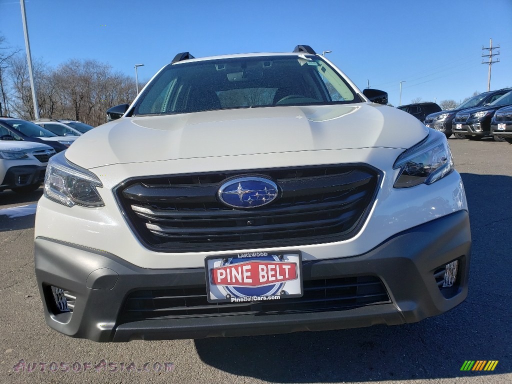 2020 Outback Onyx Edition XT - Crystal White Pearl / Gray StarTex photo #2