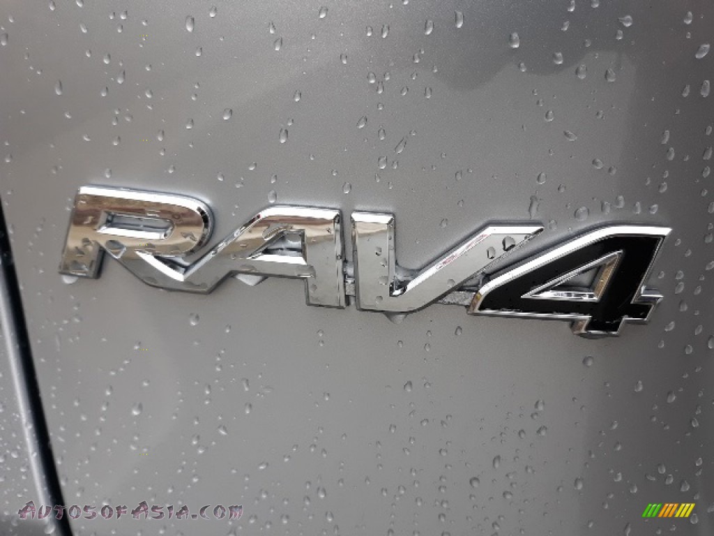 2020 RAV4 XLE AWD Hybrid - Silver Sky Metallic / Light Gray photo #47