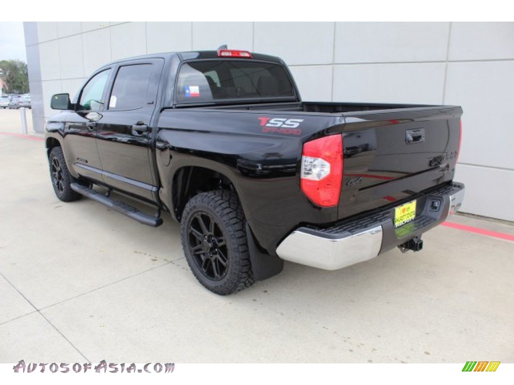2020 Toyota Tundra TSS Off Road CrewMax 4x4 In Midnight Black Metallic 