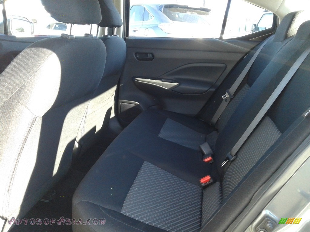 2020 Versa S - Gun Metallic / Charcoal photo #7 2020 Versa S - Gun Metallic / Charcoal photo #7