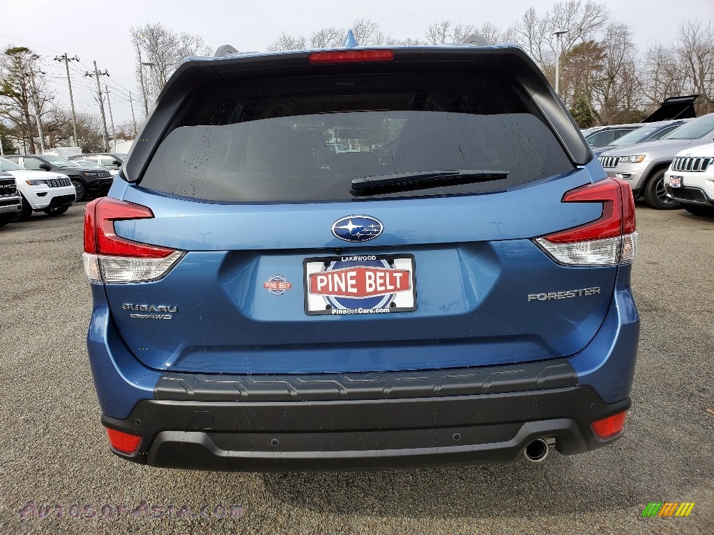 2020 Forester 2.5i Limited - Horizon Blue Pearl / Gray photo #5