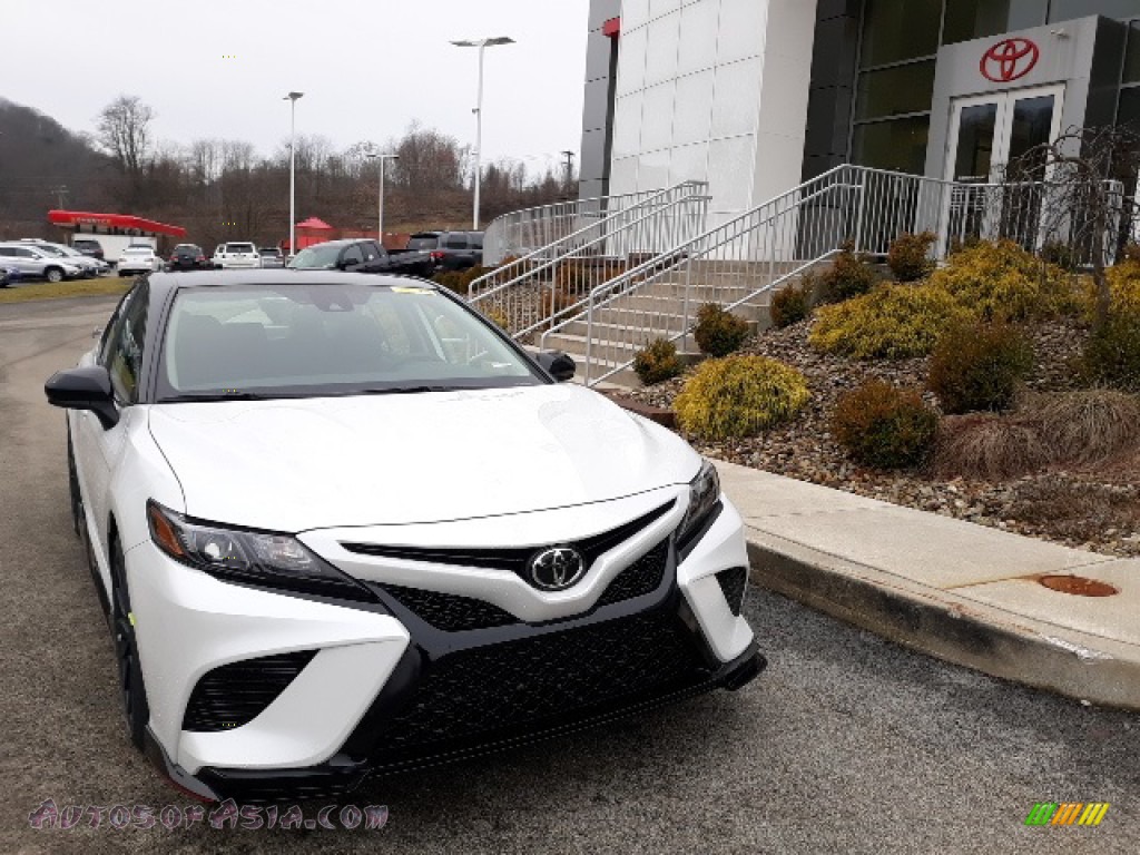 2020 Camry TRD - Wind Chill Pearl / Black/Red photo #49