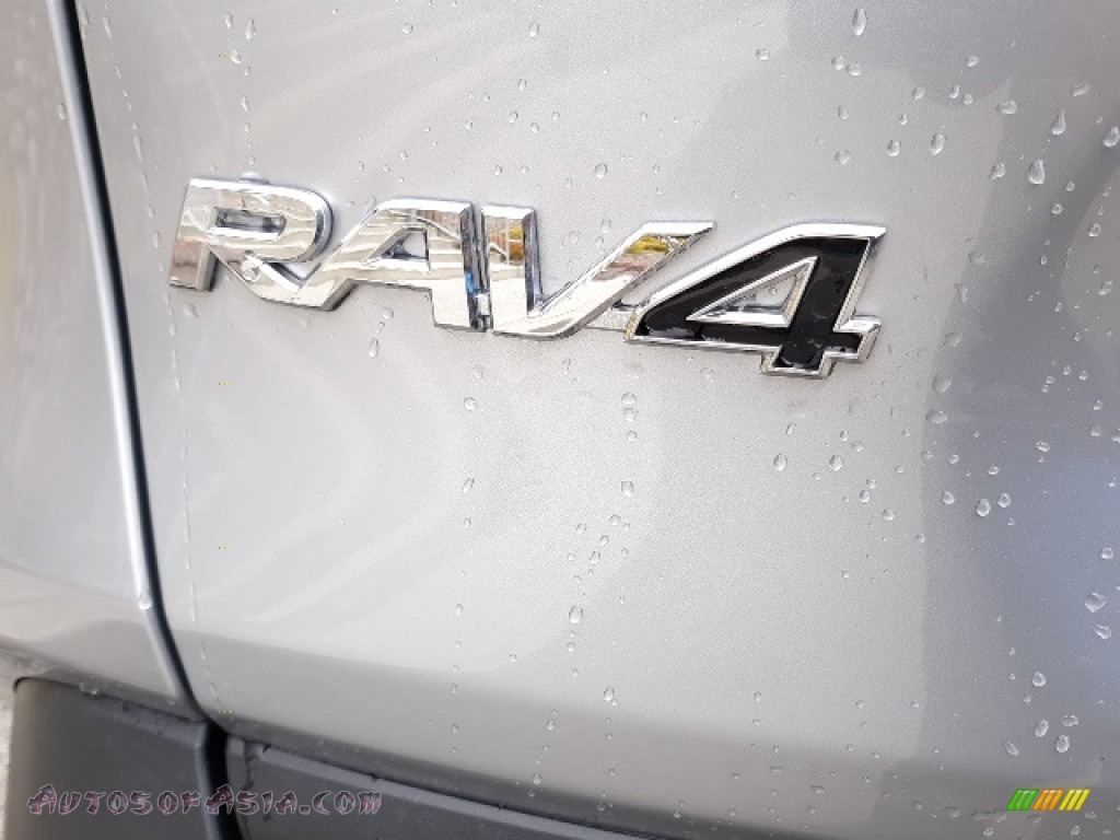 2020 RAV4 XLE AWD - Silver Sky Metallic / Light Gray photo #50