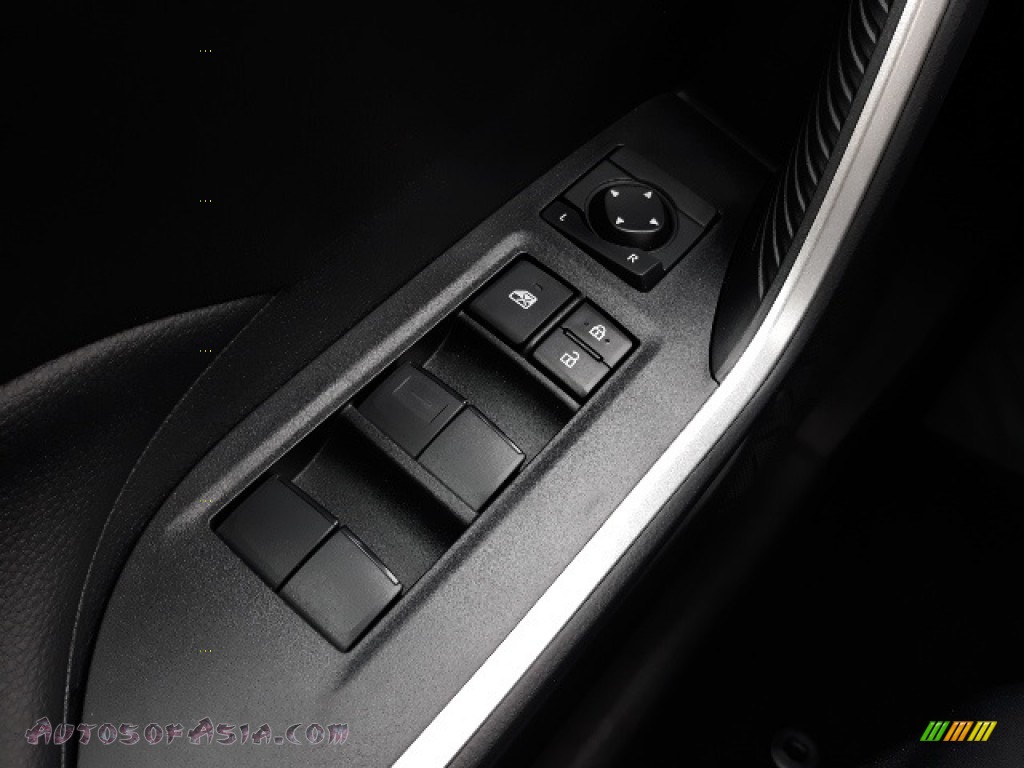 2020 RAV4 XLE AWD - Midnight Black Metallic / Black photo #8