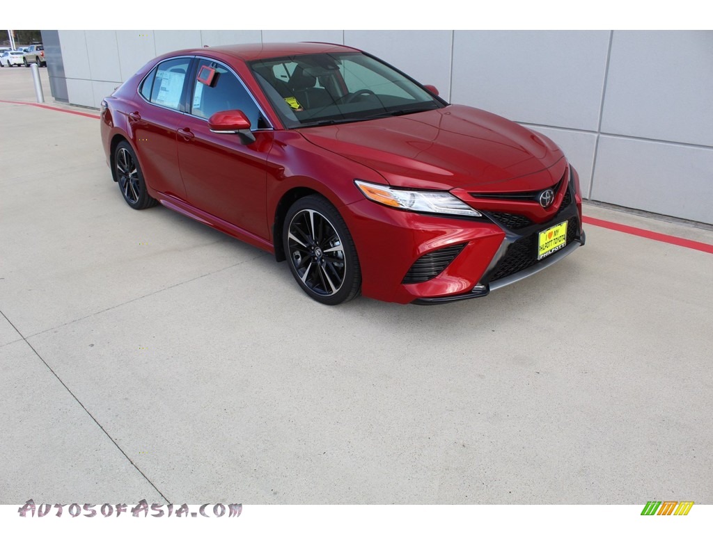 2020 Camry XSE - Supersonic Red / Black photo #2