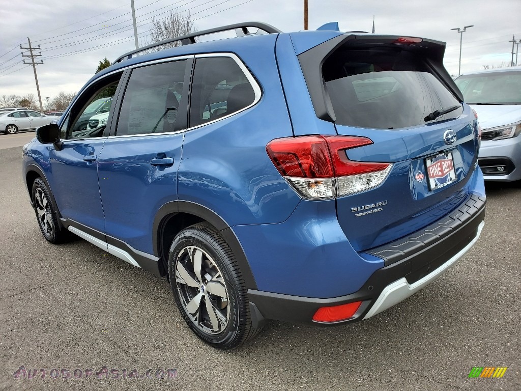 2020 Forester 2.5i Touring - Horizon Blue Pearl / Saddle Brown photo #6