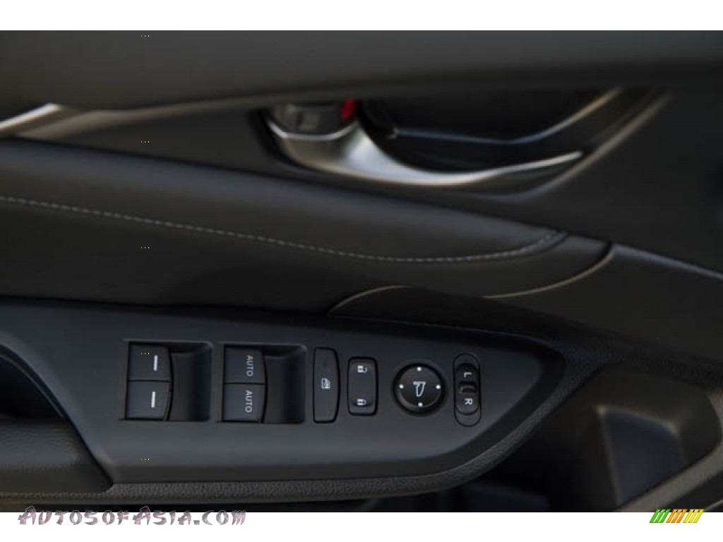 2020 Civic EX-L Hatchback - Polished Metal Metallic / Black photo #34