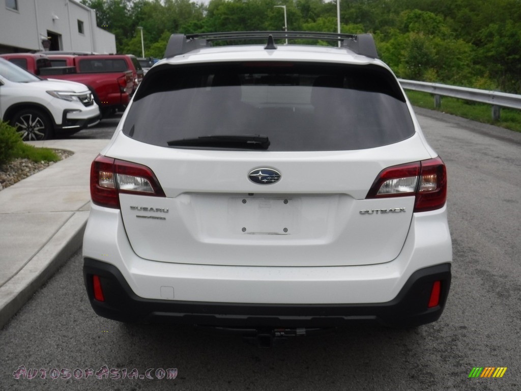 2019 Outback 2.5i Limited - Crystal White Pearl / Warm Ivory photo #17