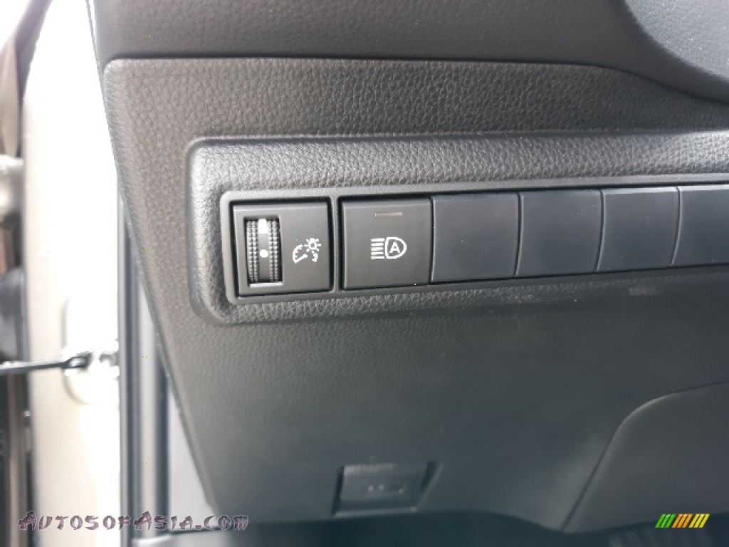 2020 Corolla Hatchback SE - Oxide Bronze / Black photo #10