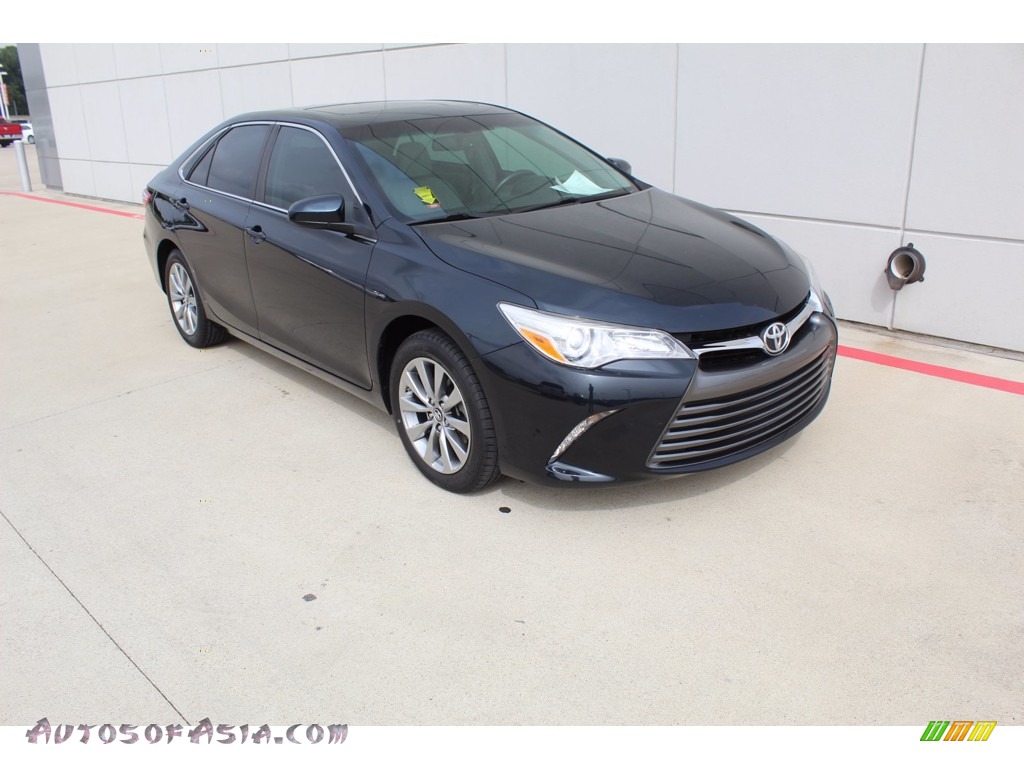 2017 Camry XLE - Cosmic Gray Mica / Ash photo #2