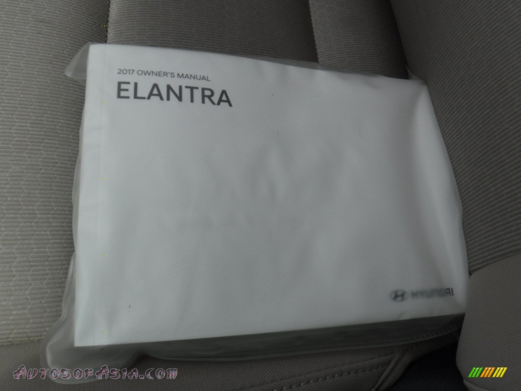 2017 Elantra SE - Black / Beige photo #24
