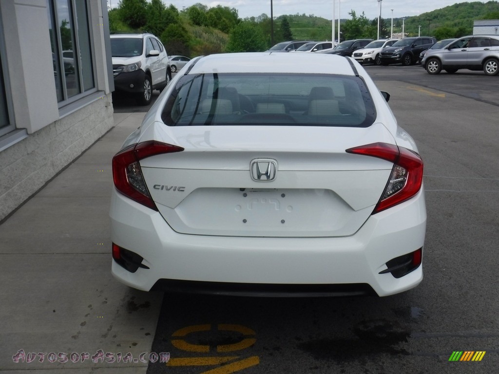 2017 Civic LX Sedan - Taffeta White / Gray photo #7