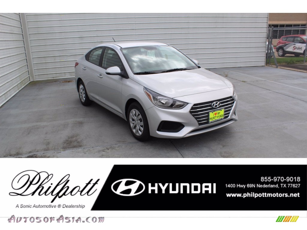 Olympus Silver / Black Hyundai Accent SE