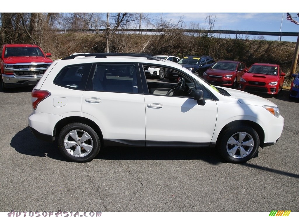 2016 Forester 2.5i - Crystal White Pearl / Gray photo #4