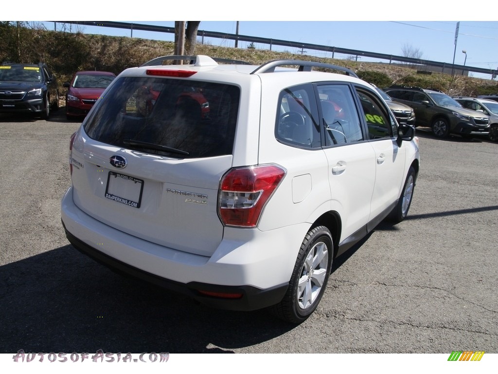2016 Forester 2.5i - Crystal White Pearl / Gray photo #5