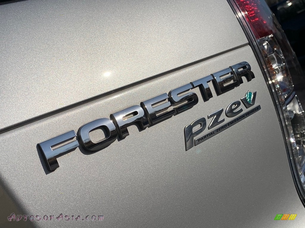 2010 Forester 2.5 X Premium - Steel Silver Metallic / Black photo #98