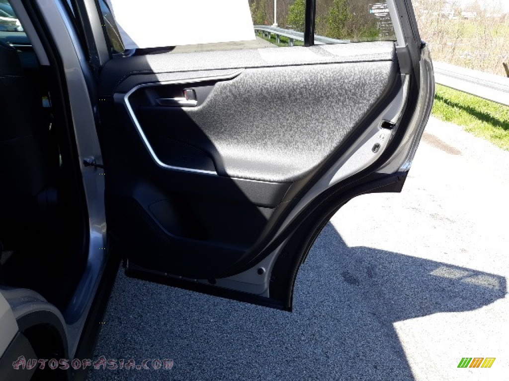 2020 RAV4 Limited AWD Hybrid - Silver Sky Metallic / Black photo #41