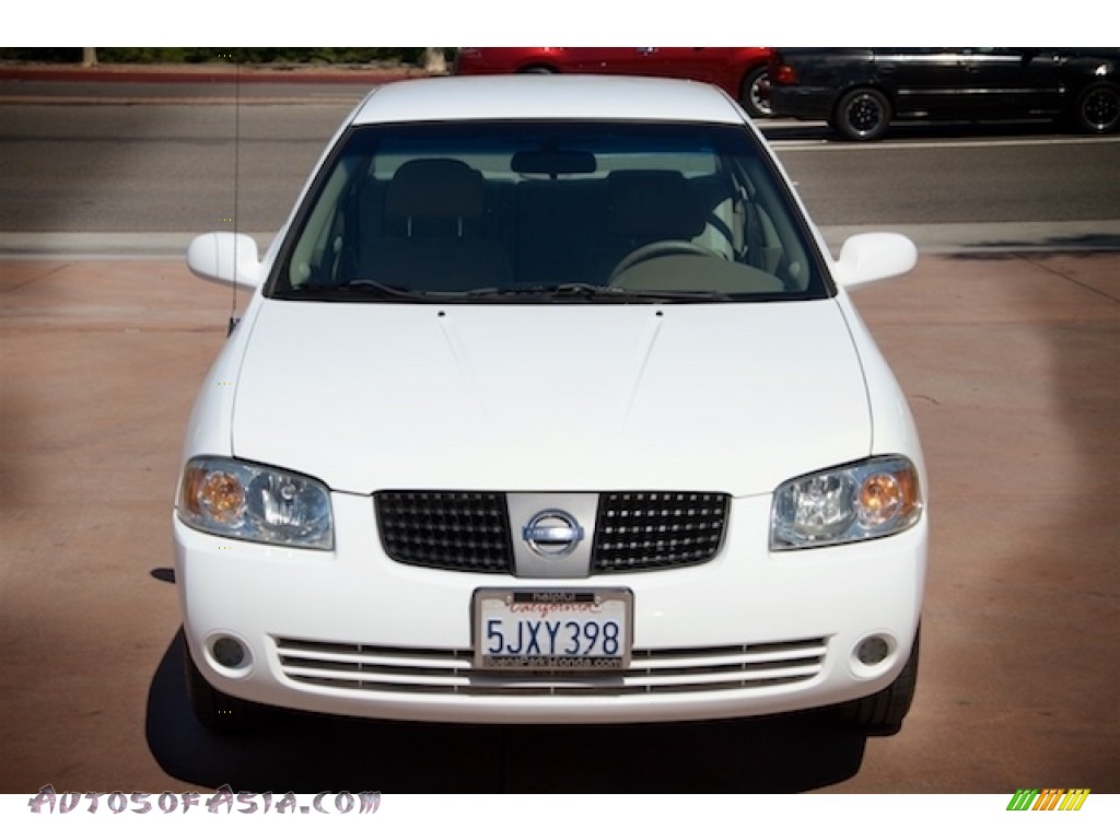 2004 Sentra 1.8 S - Cloud White / Taupe photo #7