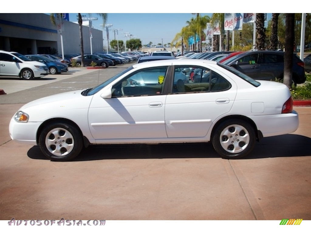 2004 Sentra 1.8 S - Cloud White / Taupe photo #9