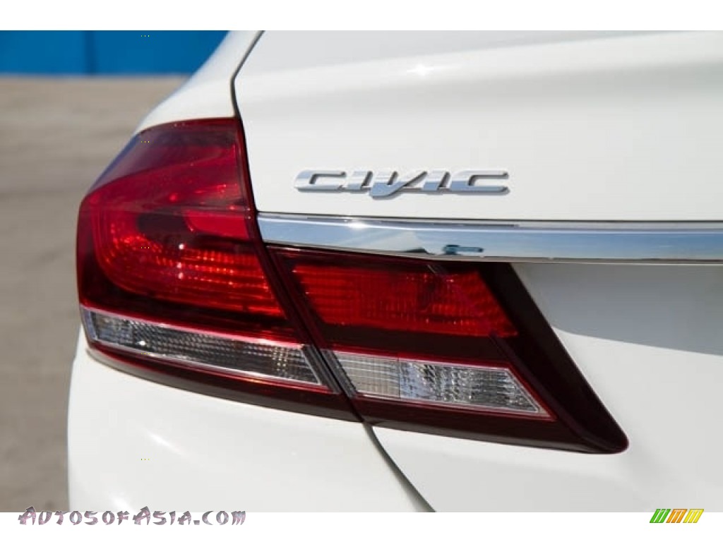 2014 Civic LX Sedan - Taffeta White / Beige photo #12