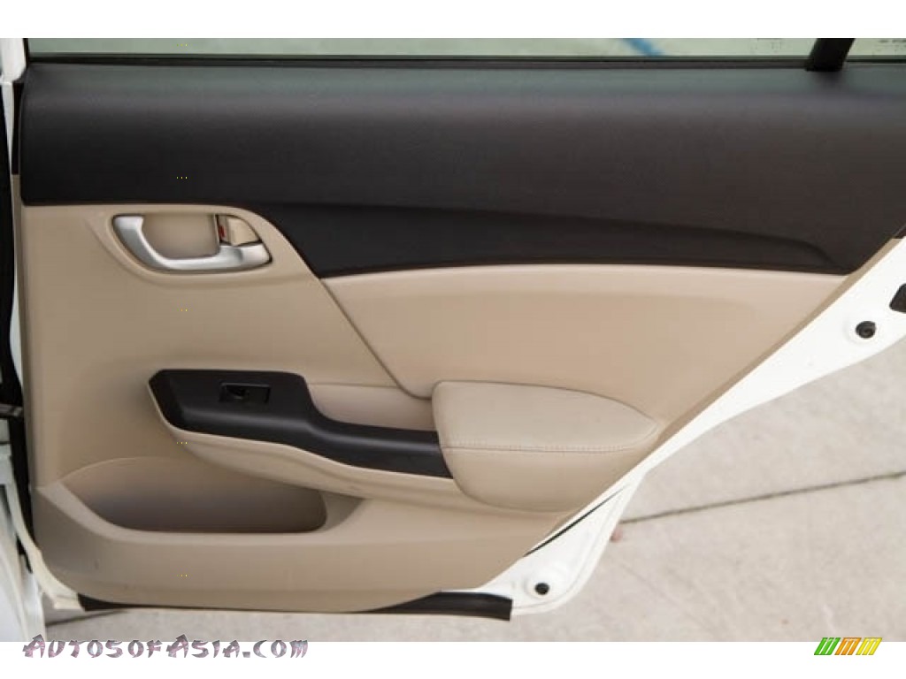 2014 Civic LX Sedan - Taffeta White / Beige photo #29