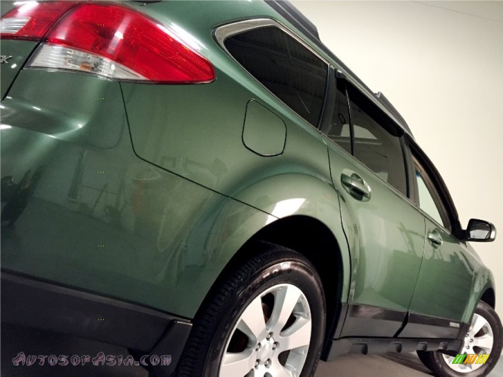 2010 Outback 2.5i Limited Wagon - Cypress Green Pearl / Warm Ivory photo #25