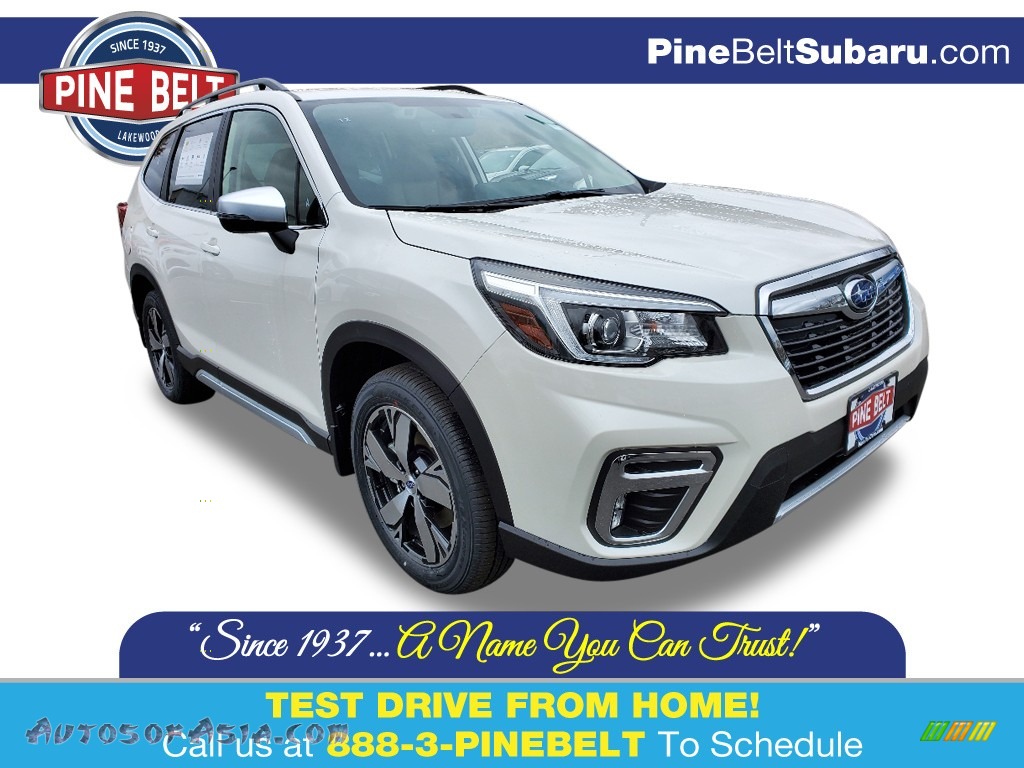 Crystal White Pearl / Black Subaru Forester 2.5i Touring