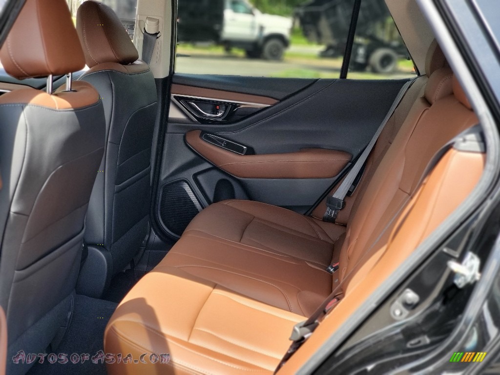 2020 Outback Touring XT - Crystal Black Silica / Java Brown photo #9